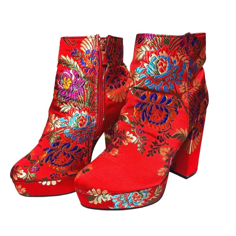 Floral Embroidered Vintage-Inspired Bamboo Platform Boots Block Heel 7.5 Red